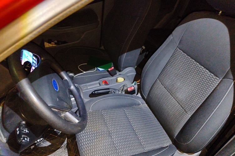 Used Ford Focus 2013 Hatchback Classic 1.8L Manual Base Model Left Front Seat