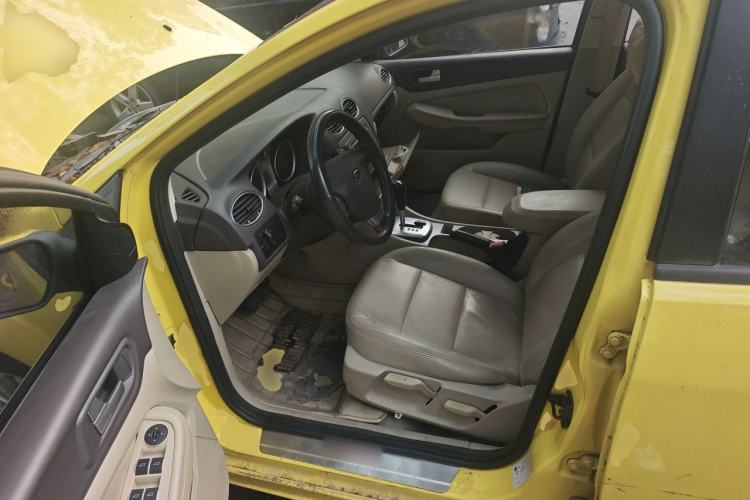 Used Ford Focus 2013 Hatchback Classic 1.8L Automatic Fashion Edition Left Front Seat