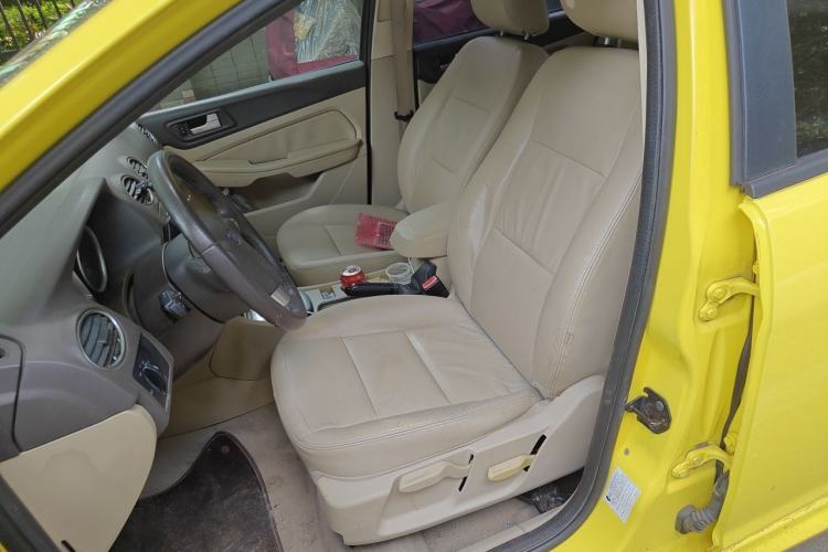 Used Ford Focus 2013 Hatchback Classic 1.8L Automatic Fashion Edition Left Front Seat