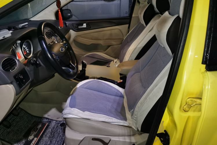 Used Ford Focus 2013 Hatchback Classic 1.8L Manual Fashion Edition Left Front Seat