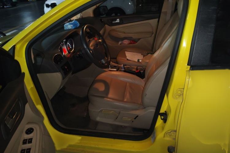 Used Ford Focus 2013 Hatchback Classic 1.8L Automatic Fashion Edition Left Front Seat