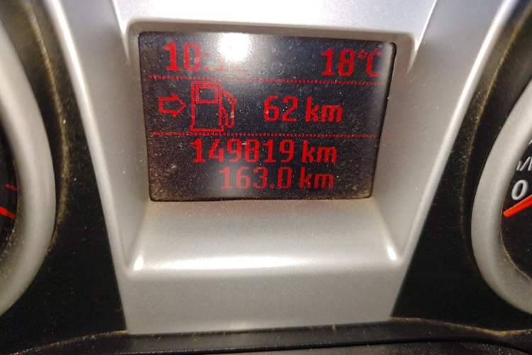 Used Ford Focus 2013 Hatchback Classic 1.8L Manual Base Model Odometer Close Up
