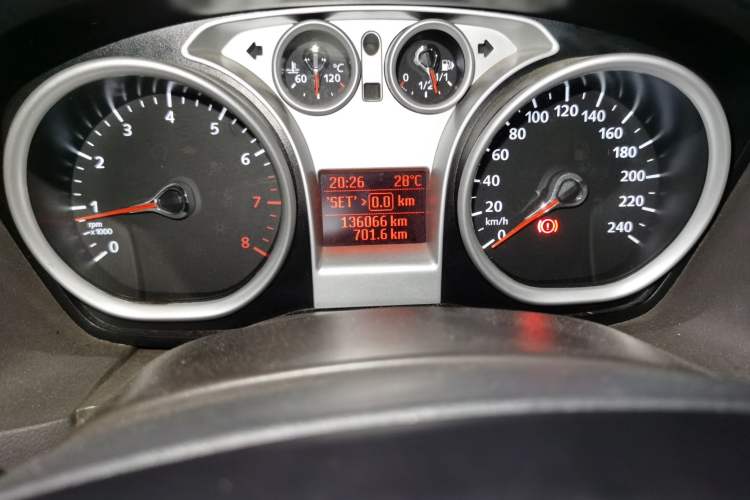 Used Ford Focus 2013 Hatchback Classic 1.8L Manual Fashion Edition Odometer Close Up
