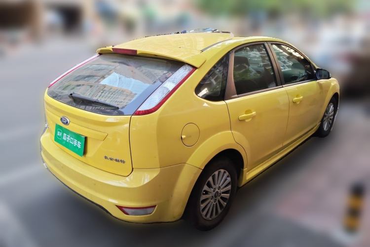 Used Ford Focus 2013 Hatchback Classic 1.8L Automatic Fashion Edition Rear Right 45 Deg