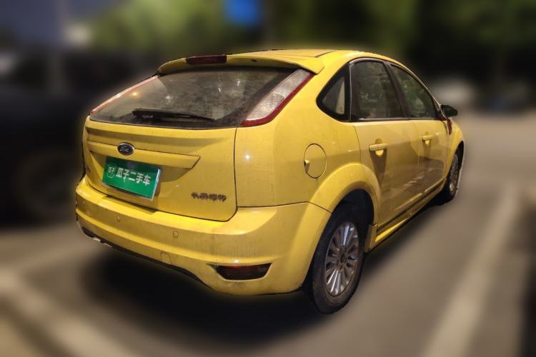 Used Ford Focus 2013 Hatchback Classic 1.8L Manual Fashion Edition Rear Right 45 Deg