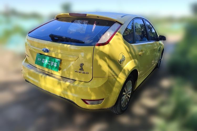 Used Ford Focus 2013 Hatchback Classic 1.8L Manual Fashion Edition Rear Right 45 Deg