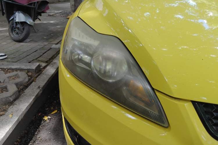 Used Ford Focus 2013 Hatchback Classic 1.8L Automatic Fashion Edition Right Front Headlight