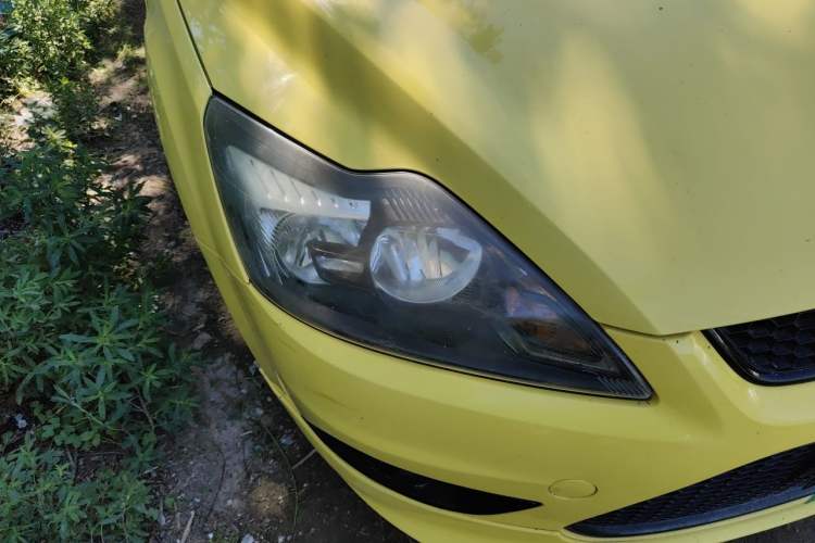 Used Ford Focus 2013 Hatchback Classic 1.8L Manual Fashion Edition Right Front Headlight
