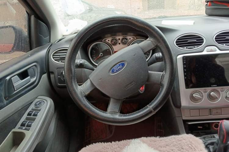 Used Ford Focus 2013 Hatchback Classic 1.8L Manual Base Model Steering Wheel