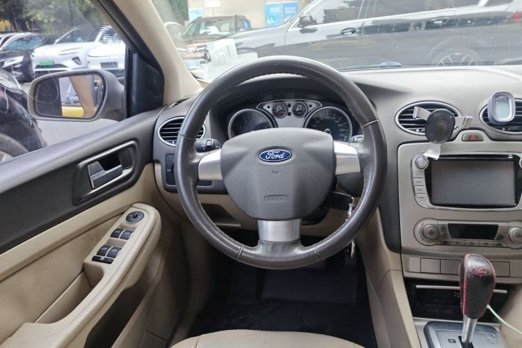 Used Ford Focus 2013 Hatchback Classic 1.8L Automatic Fashion Edition Steering Wheel