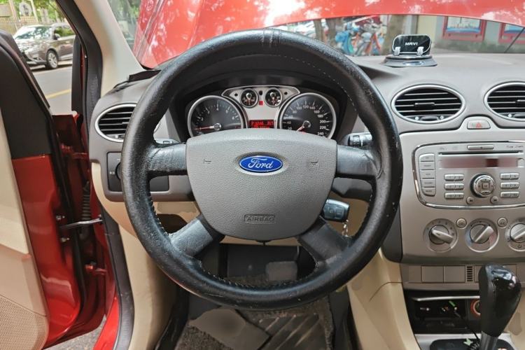 Used Ford Focus 2013 Hatchback Classic 1.8L Automatic Base Model Steering Wheel