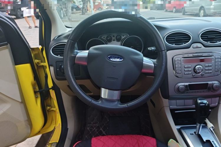 Used Ford Focus 2013 Hatchback Classic 1.8L Automatic Fashion Edition Steering Wheel