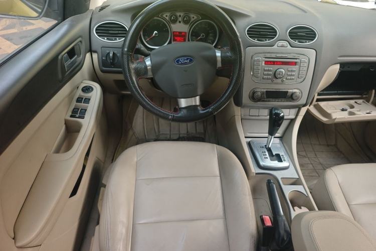 Used Ford Focus 2013 Hatchback Classic 1.8L Automatic Fashion Edition Steering Wheel