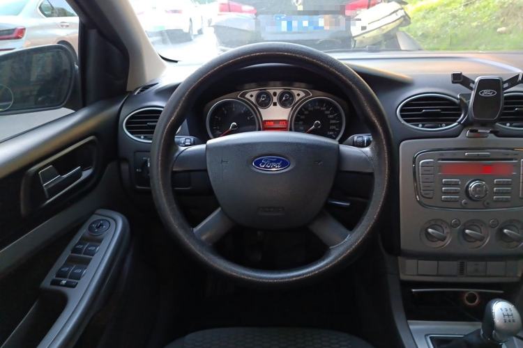 Used Ford Focus 2013 Hatchback Classic 1.8L Manual Base Model Steering Wheel