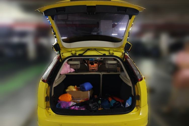 Used Ford Focus 2013 Hatchback Classic 1.8L Automatic Fashion Edition Trunk