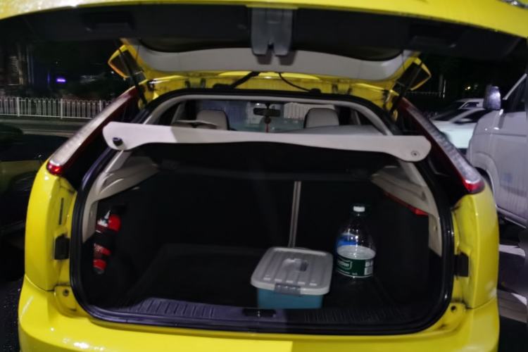 Used Ford Focus 2013 Hatchback Classic 1.8L Manual Fashion Edition Trunk