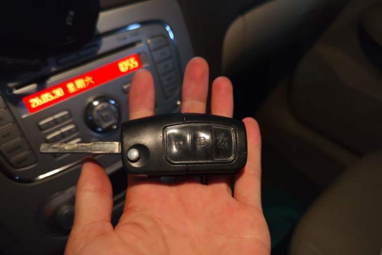 Used Ford Focus 2013 Hatchback Classic 1.8L Automatic Fashion Edition Vehicle Key