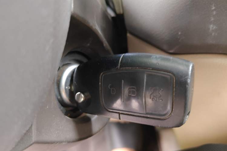 Used Ford Focus 2013 Hatchback Classic 1.8L Automatic Fashion Edition Vehicle Key