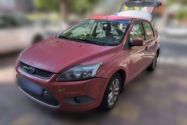 Used Ford Focus 2014 Hatchback Classic 1.8L Manual in Cool White Collector's Edition