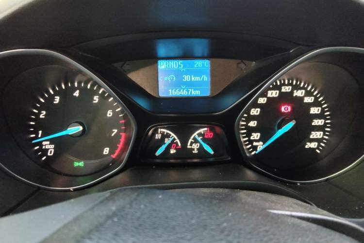 Used Ford Focus 2014 Hatchback Classic 1.8L Manual in Cool White Collector's Edition Instrument Cluster