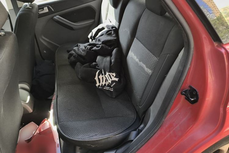 Used Ford Focus 2014 Hatchback Classic 1.8L Manual in Cool White Collector's Edition Left Rear Seat