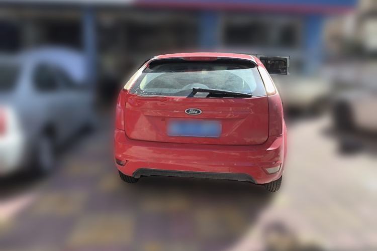 Used Ford Focus 2014 Hatchback Classic 1.8L Manual in Cool White Collector's Edition Rear