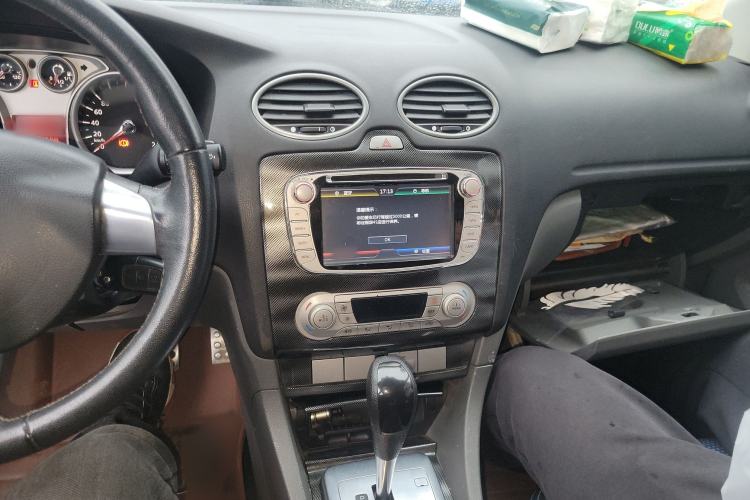 Used Ford Focus 2014 Hatchback Classic 1.8L Automatic Cool White Collector's Edition Audio And AC Panel