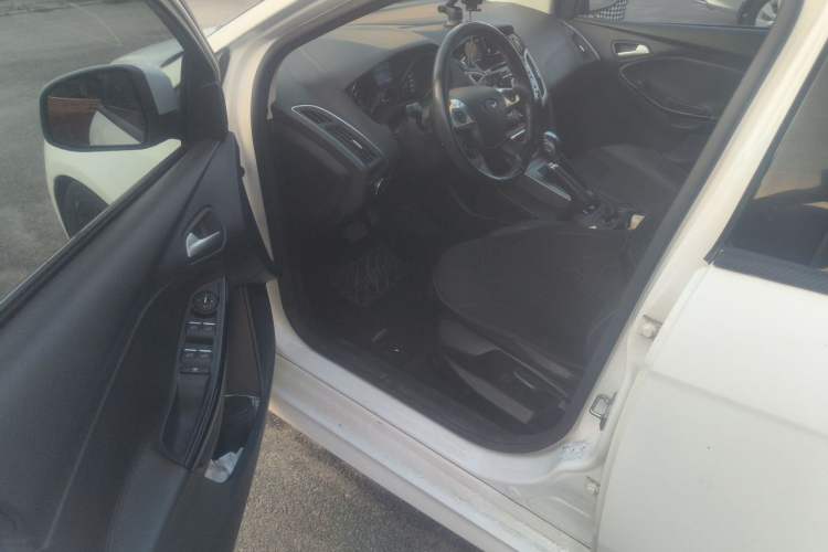 Used Ford Focus  Driver Seat