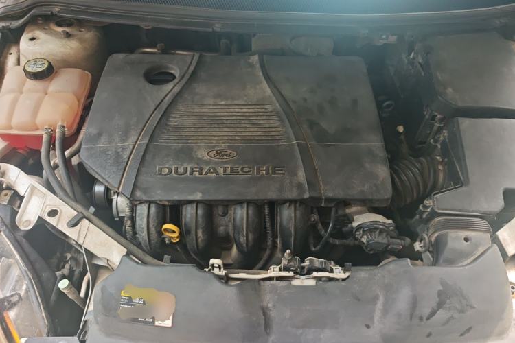 Used Ford Focus 2014 Hatchback Classic 1.8L Automatic Cool White Collector's Edition Engine Bay