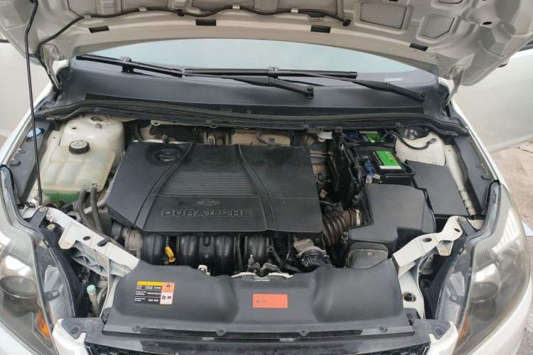 Used Ford Focus 2014 Hatchback Classic 1.8L Automatic Cool White Collector's Edition Engine Bay