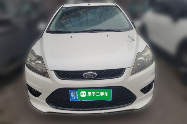 Used Ford Focus 2014 Hatchback Classic 1.8L Automatic Cool White Collector's Edition Exterior 1