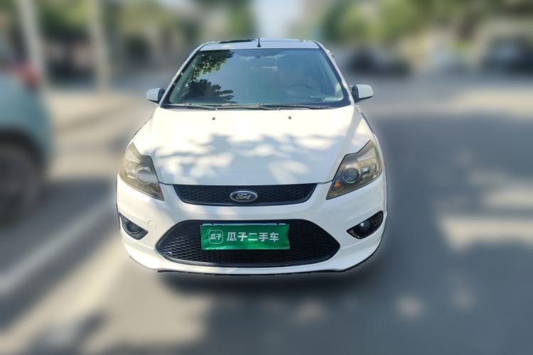 Used Ford Focus 2014 Hatchback Classic 1.8L Automatic Cool White Collector's Edition Front