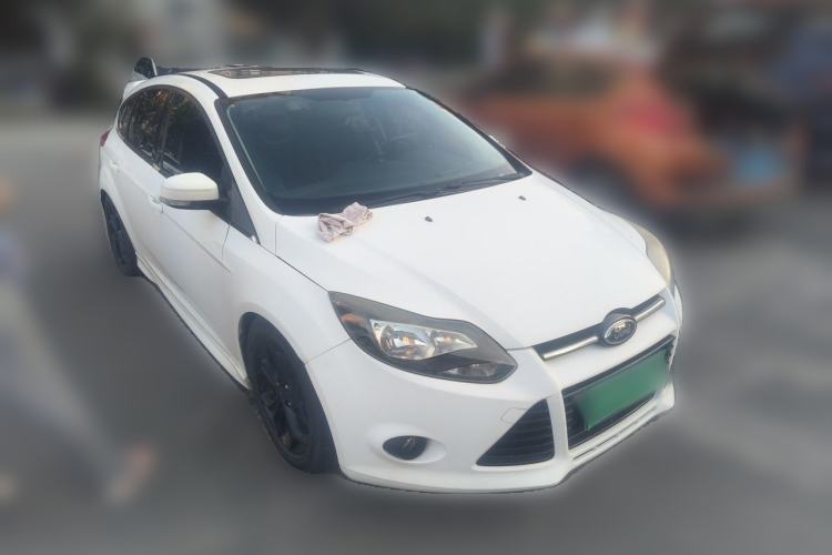 Used Ford Focus  Front Right 45 Deg