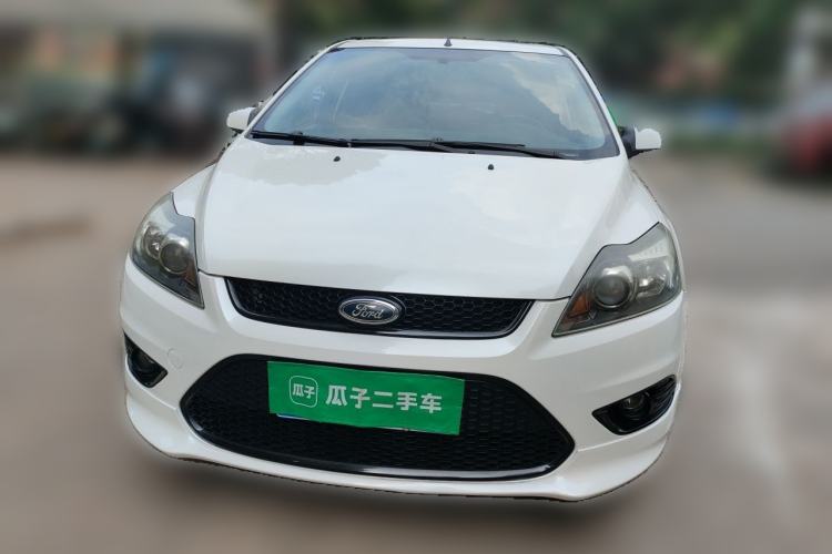 Used Ford Focus 2014 Hatchback Classic 1.8L Automatic Cool White Collector's Edition Front