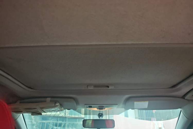 Used Ford Focus 2014 Hatchback Classic 1.8L Automatic Cool White Collector's Edition Headliner