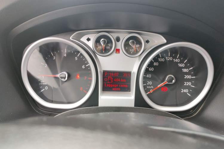 Used Ford Focus 2014 Hatchback Classic 1.8L Automatic Cool White Collector's Edition Instrument Cluster