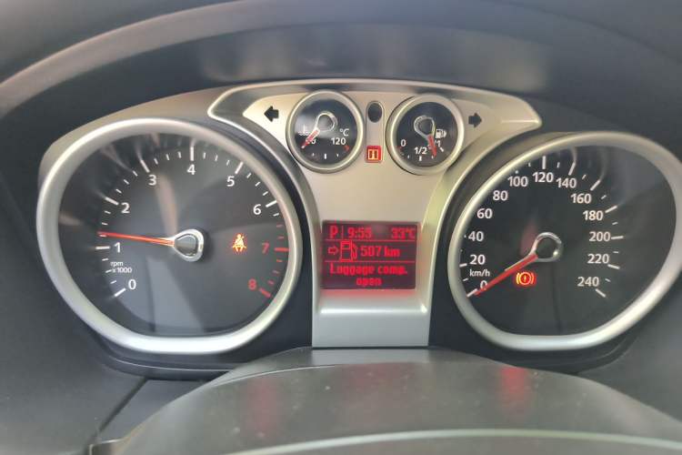 Used Ford Focus 2014 Hatchback Classic 1.8L Automatic Cool White Collector's Edition Instrument Cluster