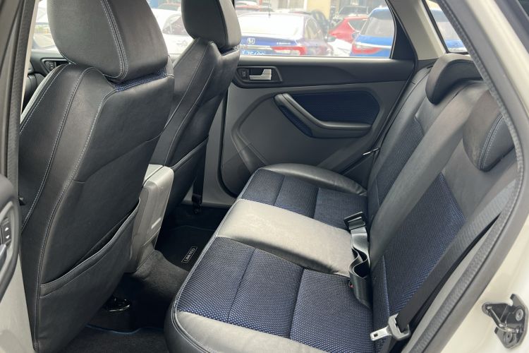 Used Ford Focus 2014 Hatchback Classic 1.8L Automatic Cool White Collector's Edition Left Rear Seat