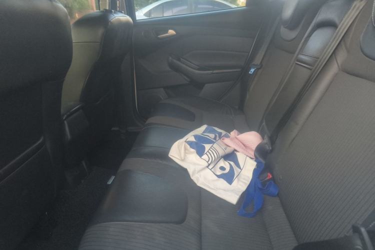 Used Ford Focus  Left Rear Seat