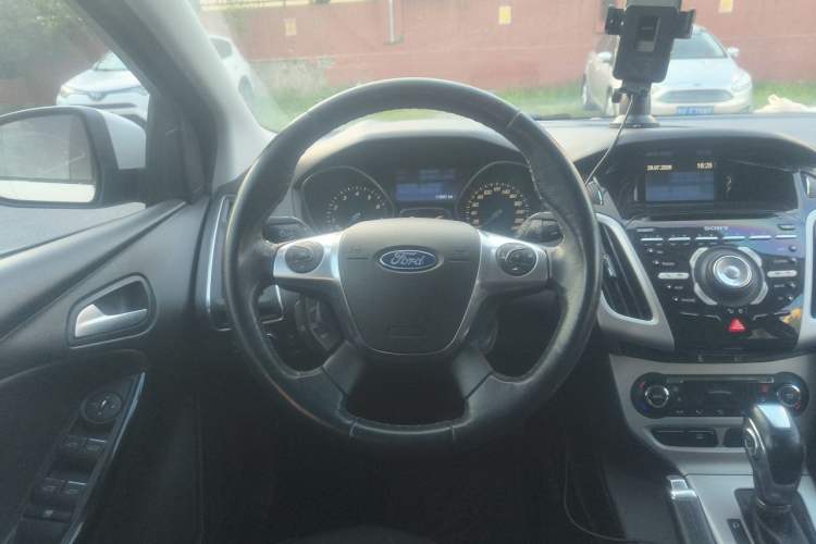 Used Ford Focus  Steering Wheel