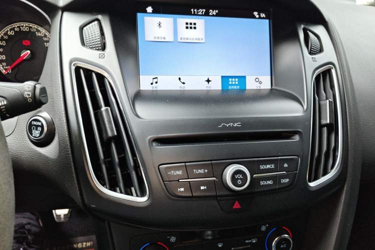 Used Ford Focus 2015 2.0T ST Standard Edition Audio And AC Panel