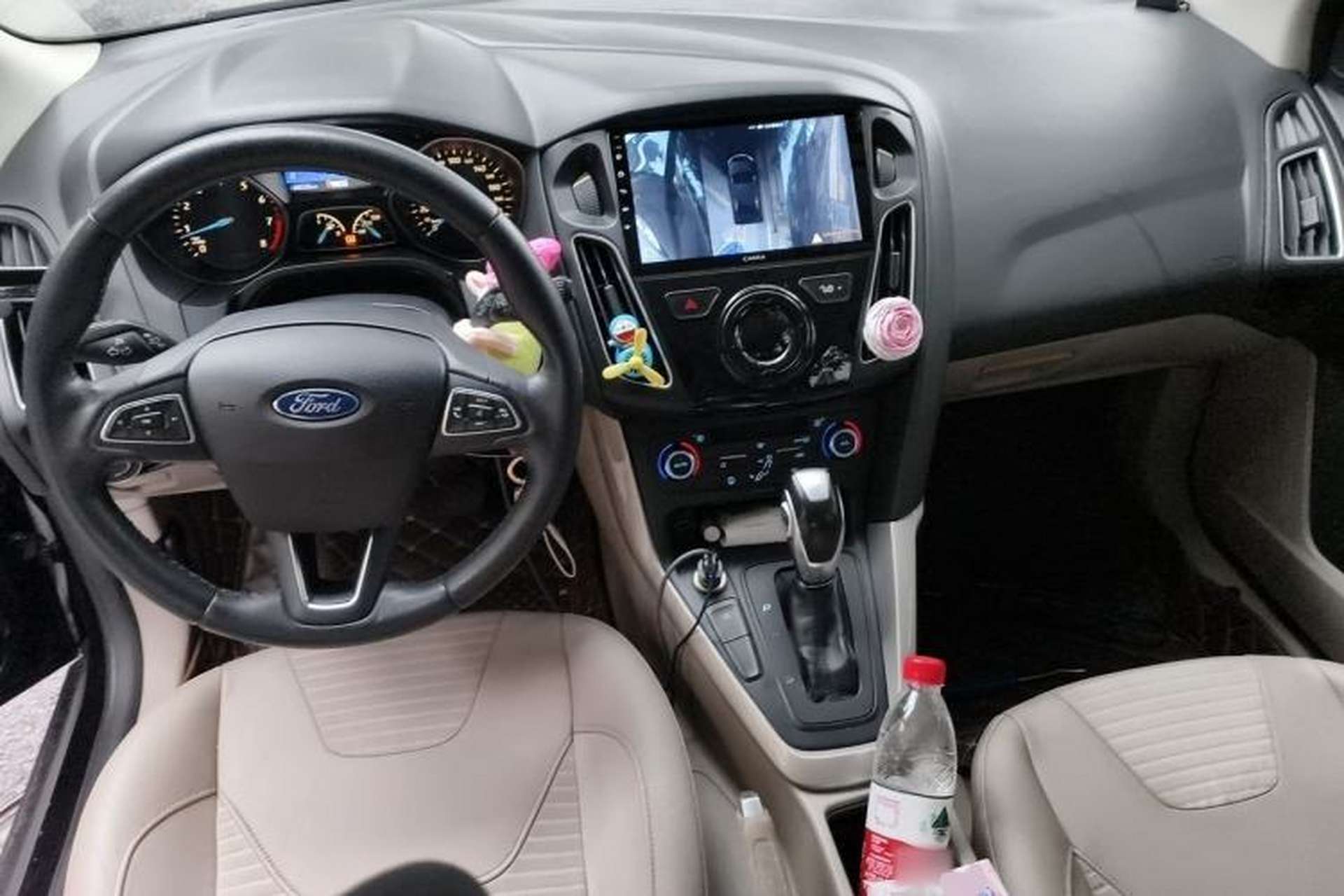 Used Ford Focus 2015 Hatchback EcoBoost 180 Automatic Elite Model Center Console