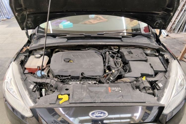 Used Ford Focus 2015 Sedan EcoBoost 180 Automatic Elite Model Engine Bay