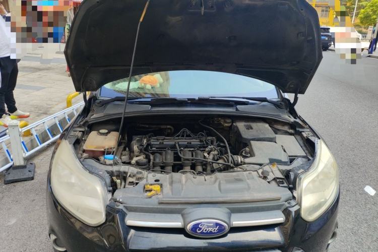 Used Ford Focus 2015 Sedan 1.6L Automatic Trend Model Engine Bay