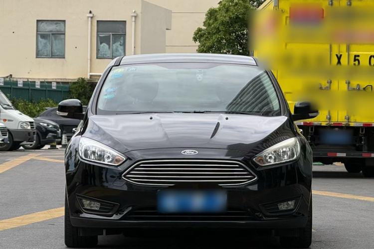 Used Ford Focus 2015 Sedan 1.6L Automatic Comfort Model Exterior 2