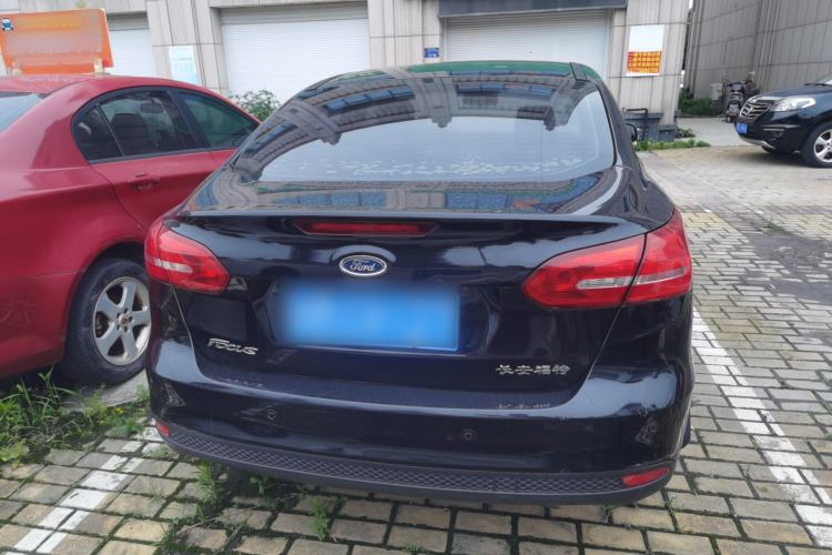Used Ford Focus 2015 Sedan 1.6L Automatic Trend Model Exterior 4