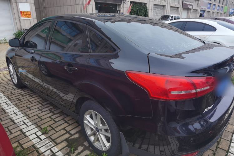 Used Ford Focus 2015 Sedan 1.6L Automatic Trend Model Exterior 5