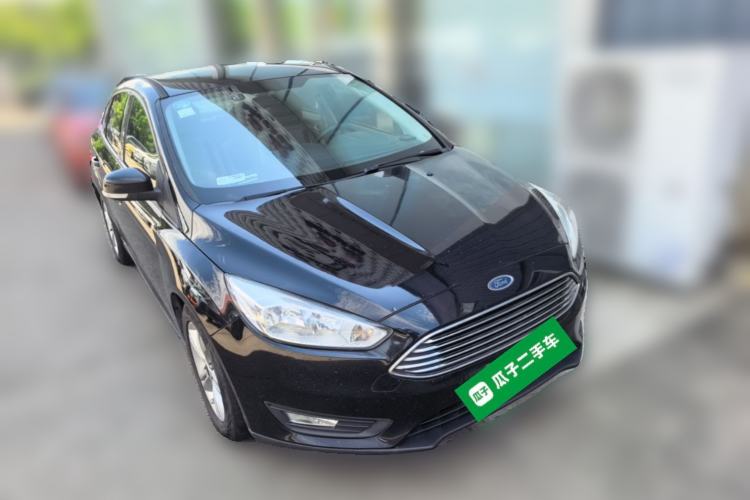 Used Ford Focus 2015 Sedan 1.6L Automatic Comfort Model Front Right 45 Deg