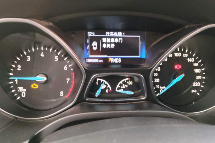 Used Ford Focus 2015 Sedan EcoBoost 180 Automatic Elite Model Instrument Cluster