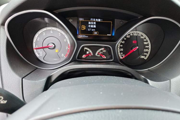 Used Ford Focus 2015 2.0T ST Standard Edition Instrument Cluster